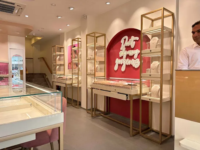 Mia by Tanishq - Velachery